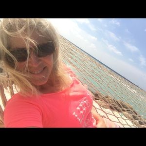 Meet your Posher, Robyn